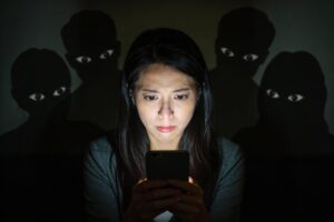 Czy szpiegowania należy się wstydzić